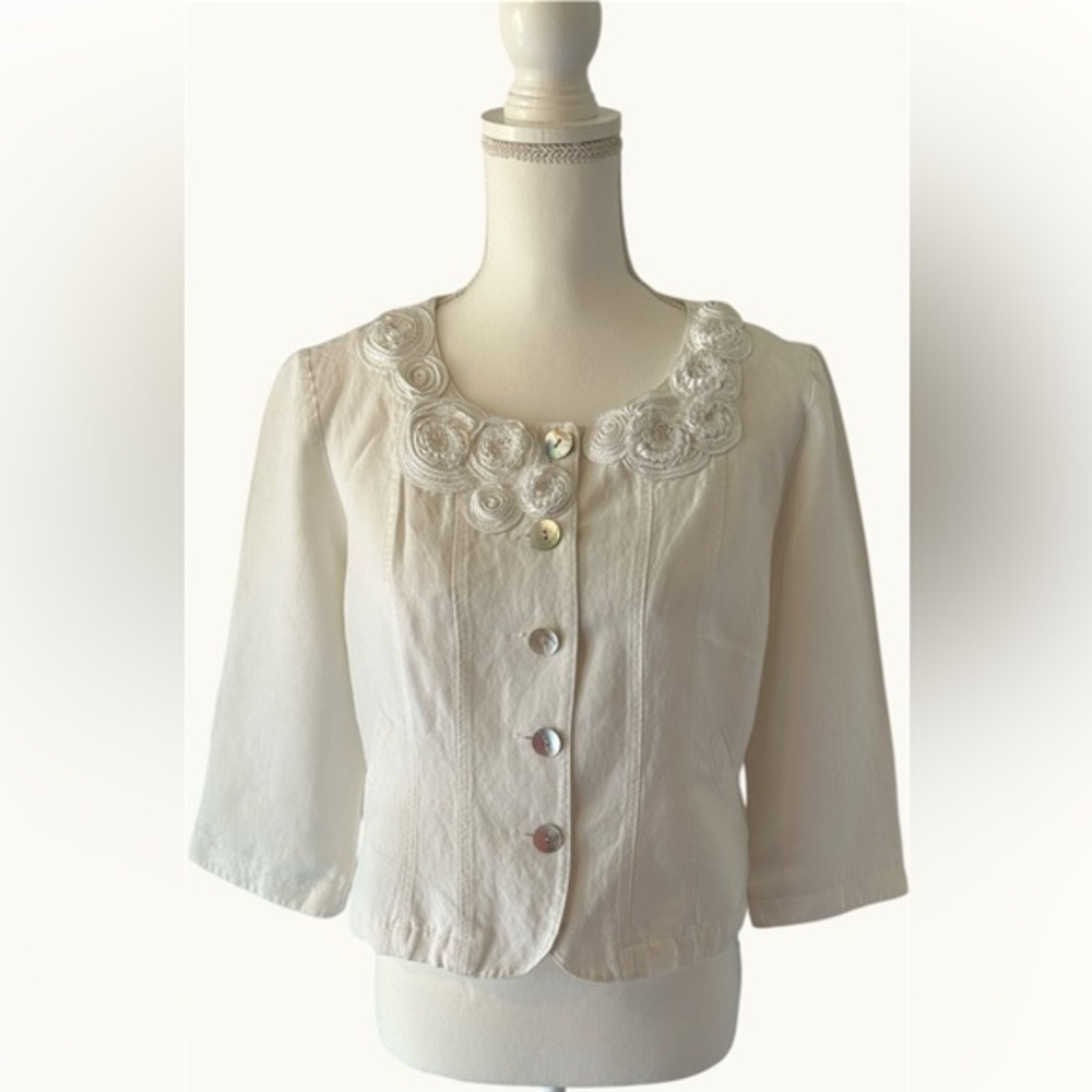 🌸 Ruby Rd. Petite Ivory Blazer with Floral Embellishments & Linen Blend, size 8P